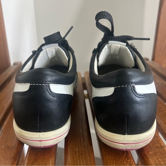 ECCO Women’s Hybrid Sneaker-Sport Shoe Size 37 (W 6.5-7) - Picture 6 of 11